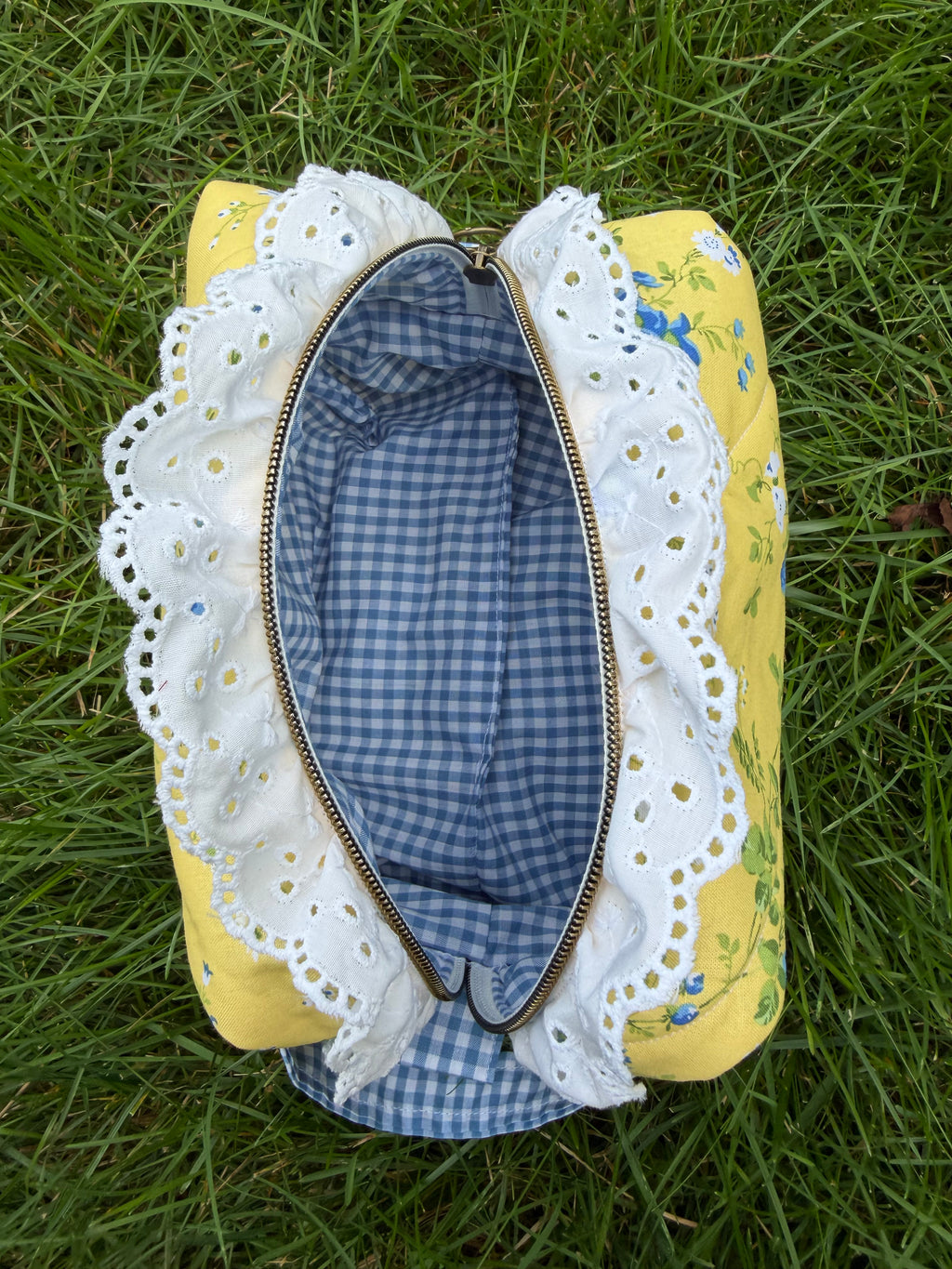 BlueJay’s & Honey (3 Piece)