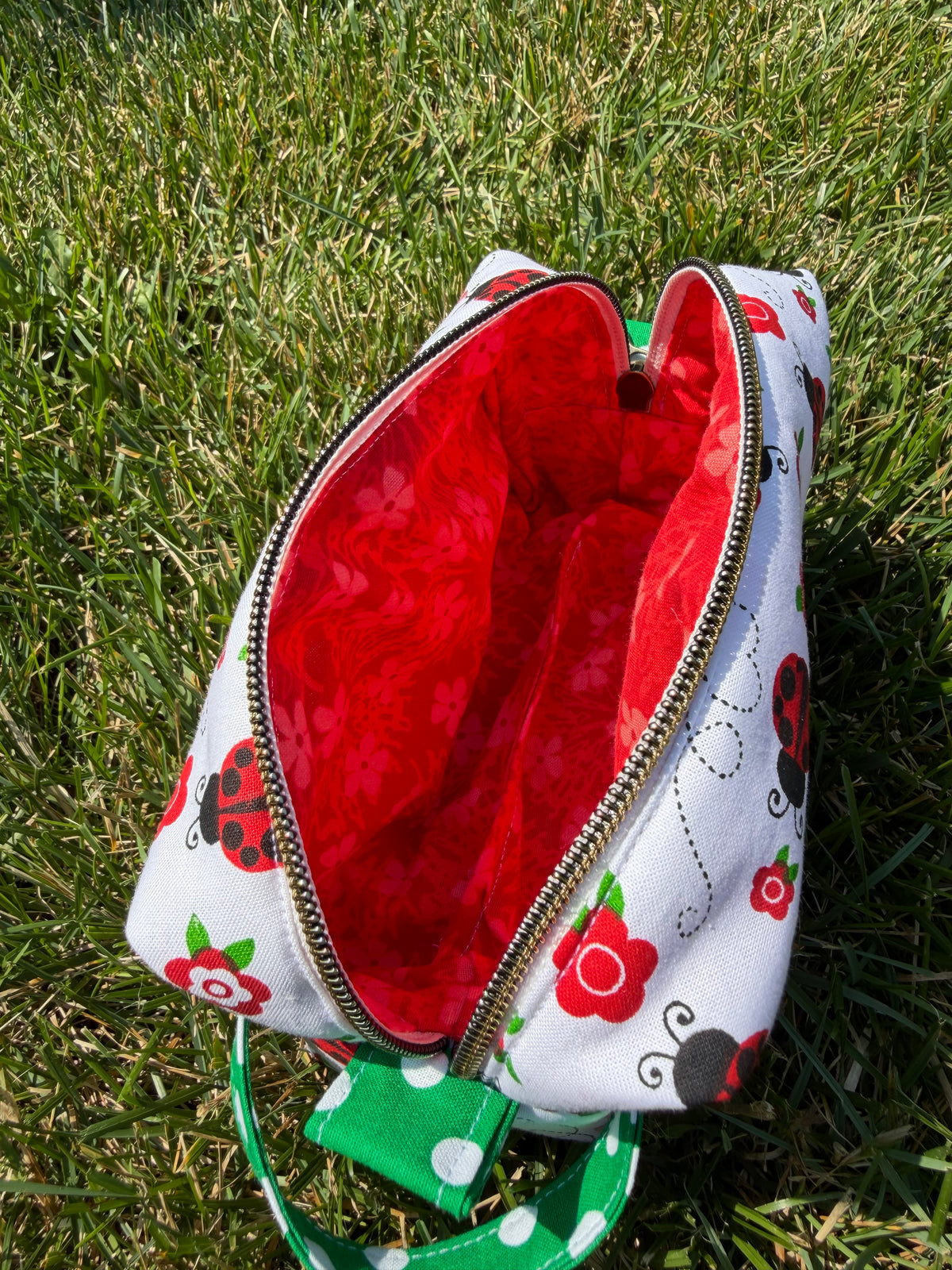 Love bug | Make Up Brush/Pencil Pouch