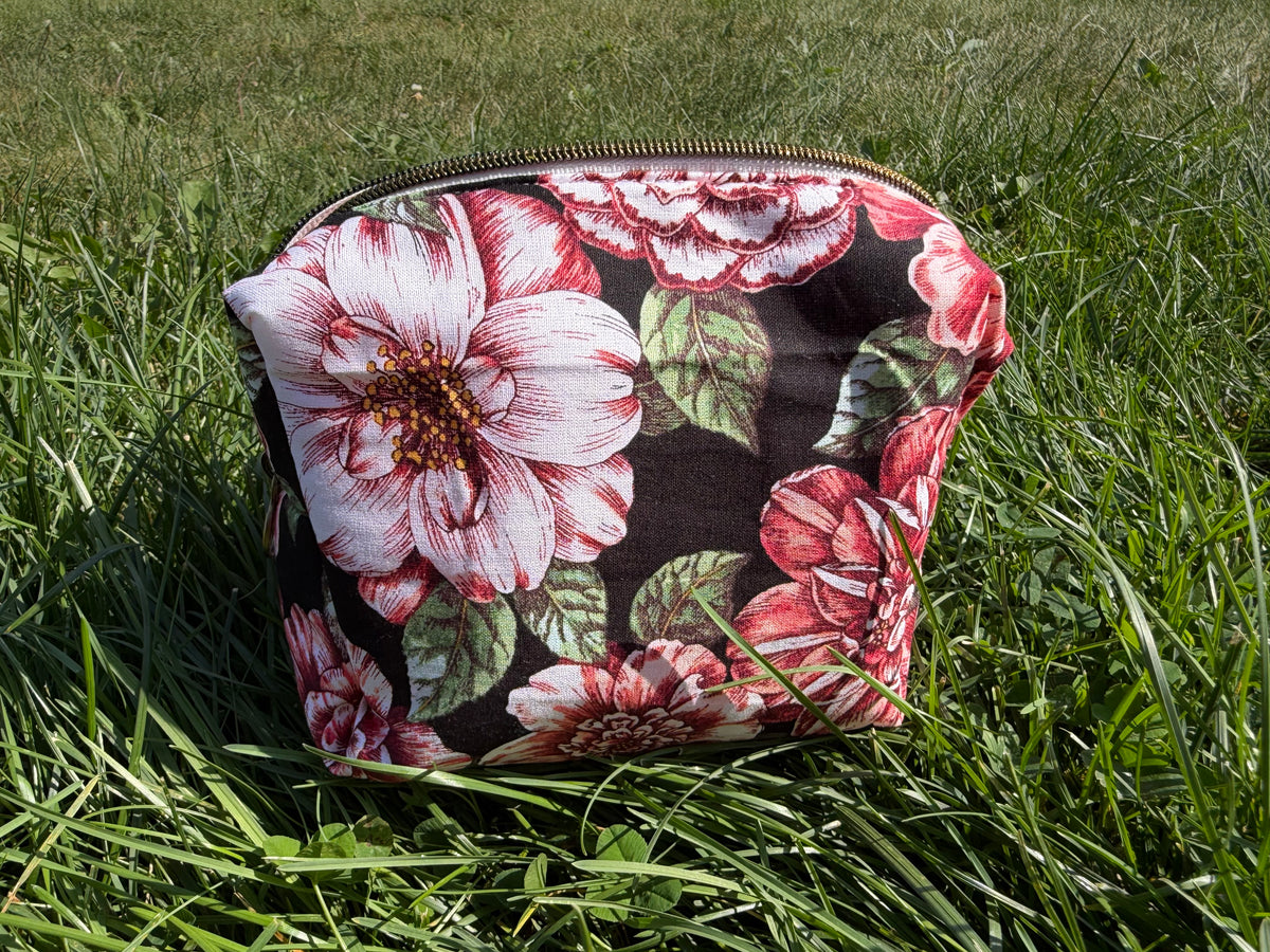 Midnight Peony {Medium}