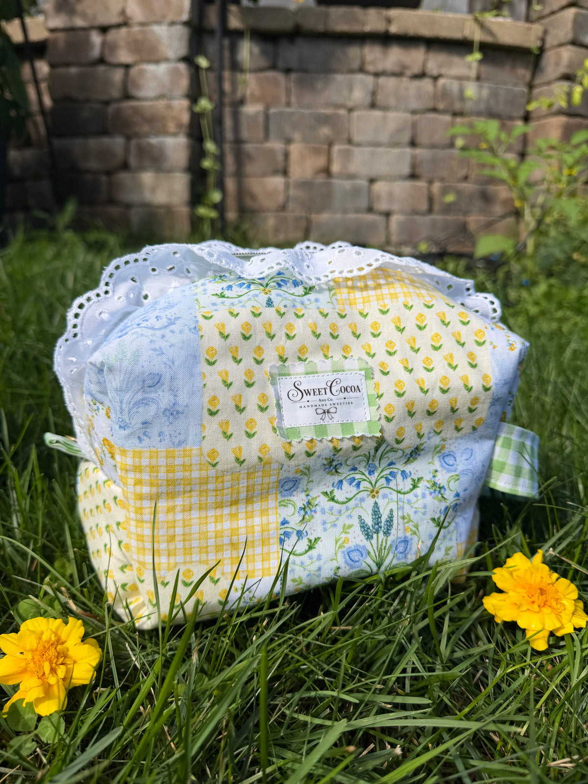 Garden Tea Party | Large Signature