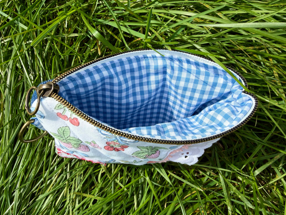 The Sisterhood of the Traveling Pouch | Bits & Bobs Pouch