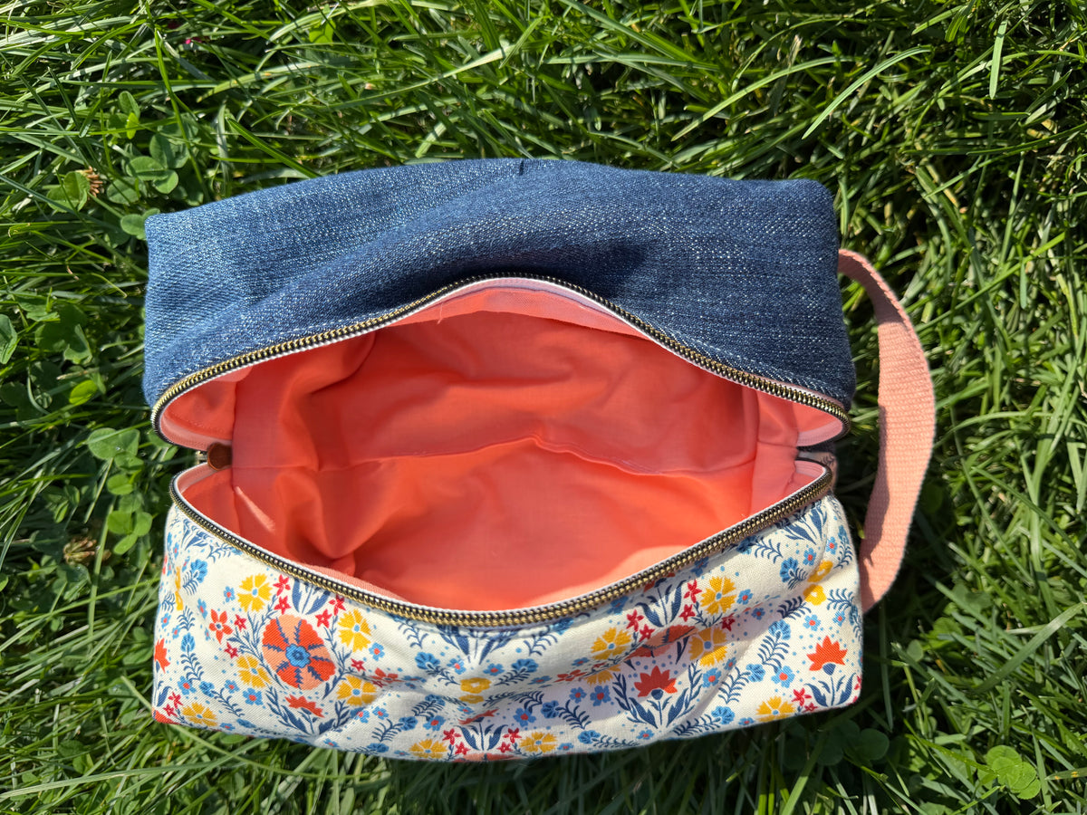 The Valencia {Signature Large Cosmetic Bag}