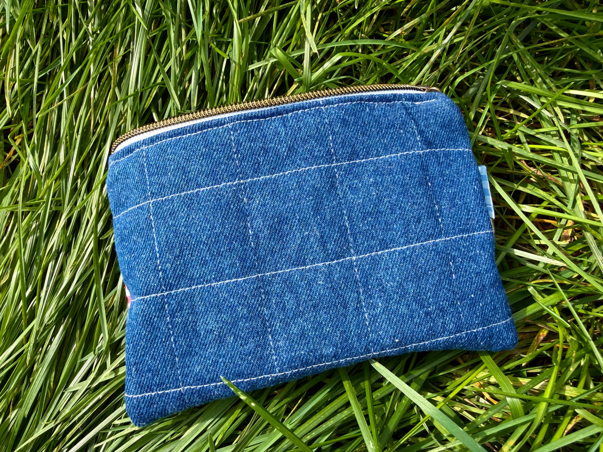 The Sisterhood of the Traveling Pouch | Bits & Bobs Pouch